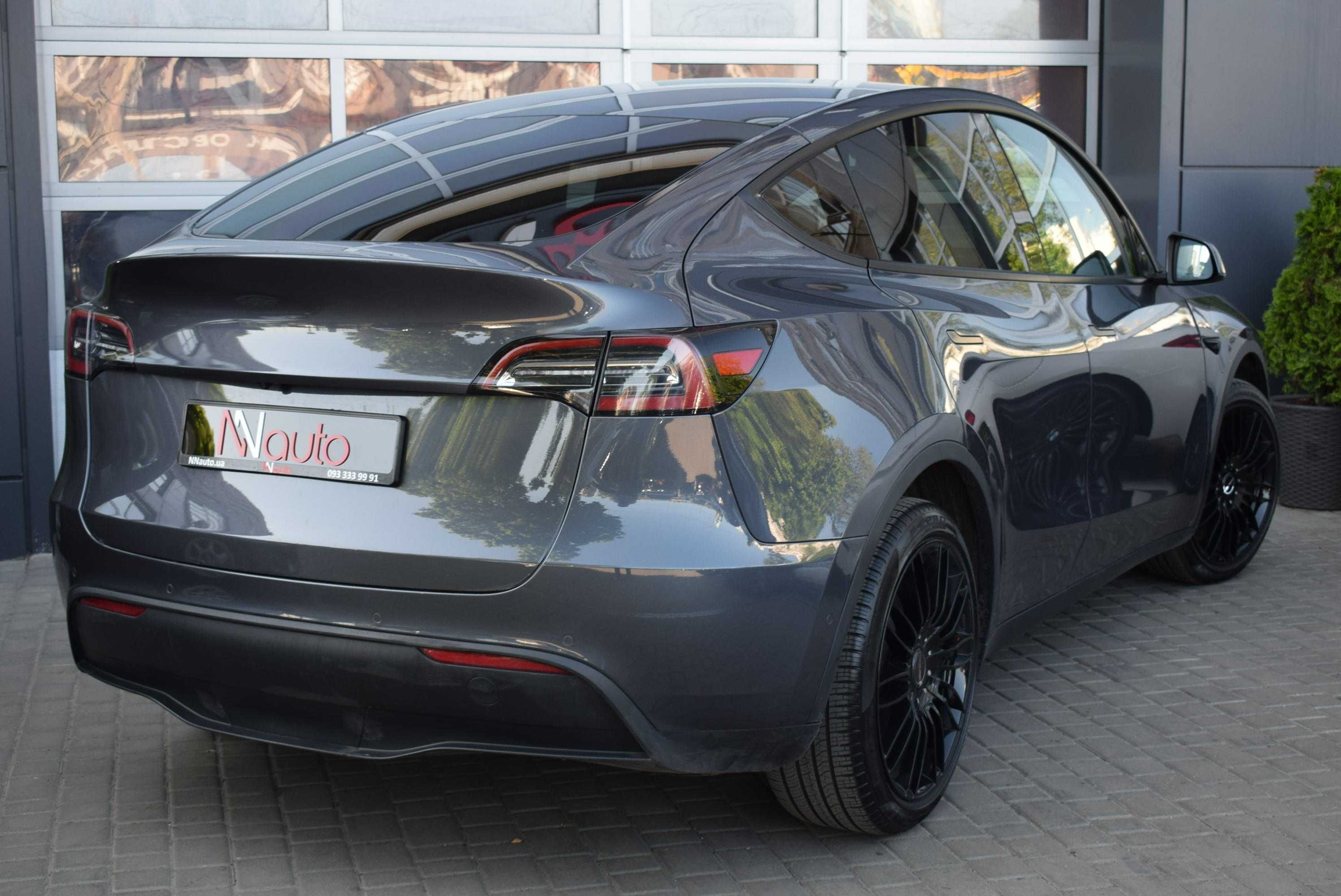 Tesla Model Y 2021