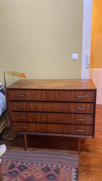 Gaveteiro de madeira