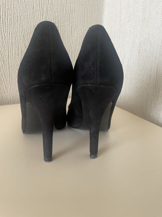 Жіночі туфлі Guess/лодочки
