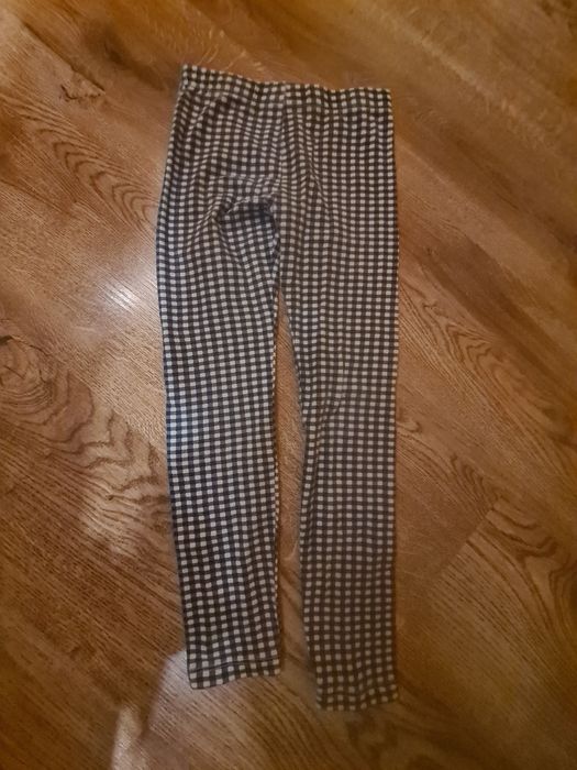 Legginsy w kratke