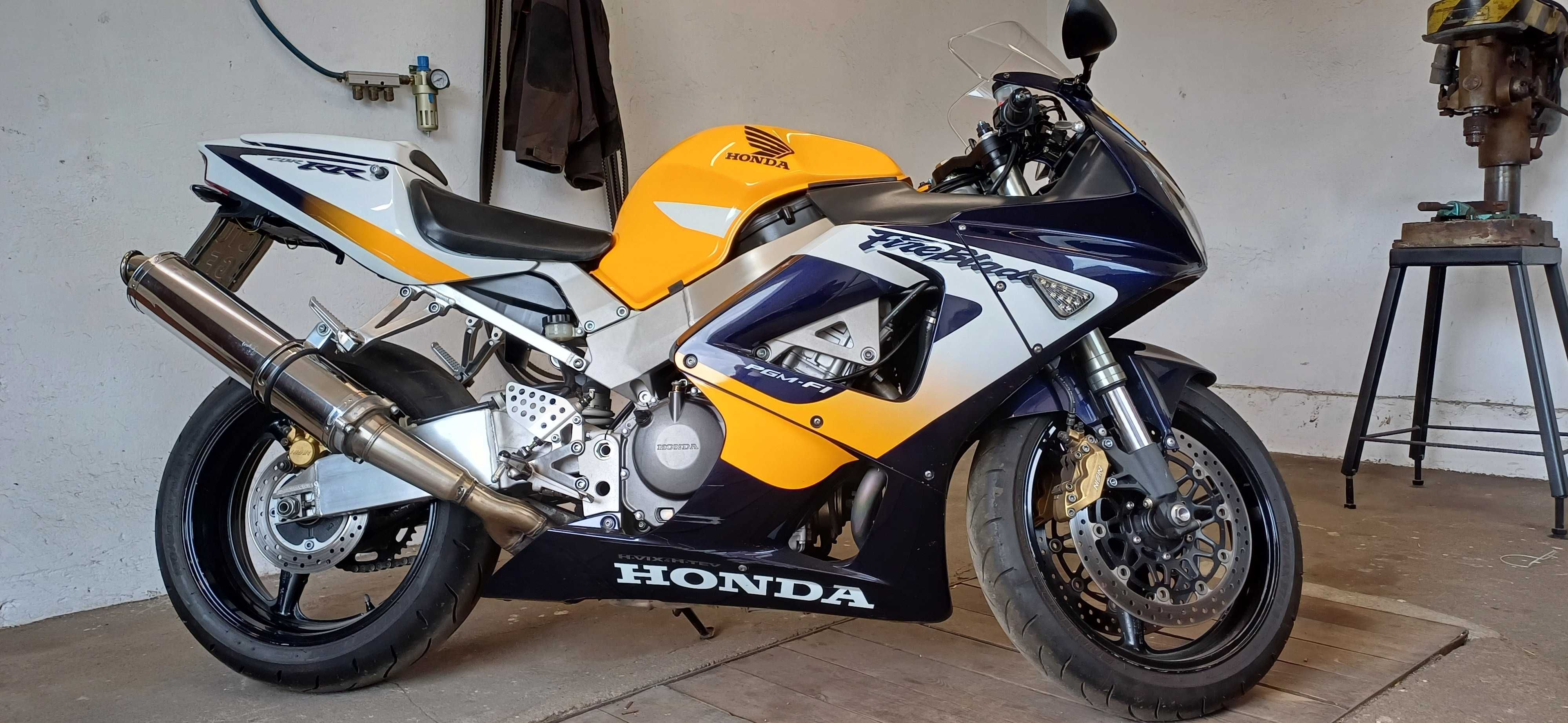 Honda CBR 929 RR 2001