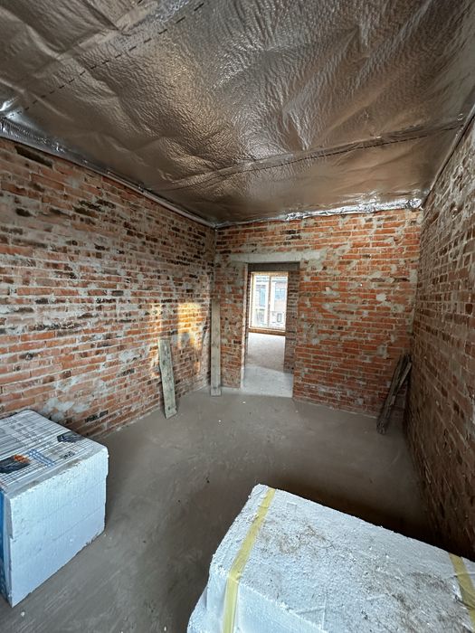 Продам котедж двоян за 3ю поліклінікою на Макарова