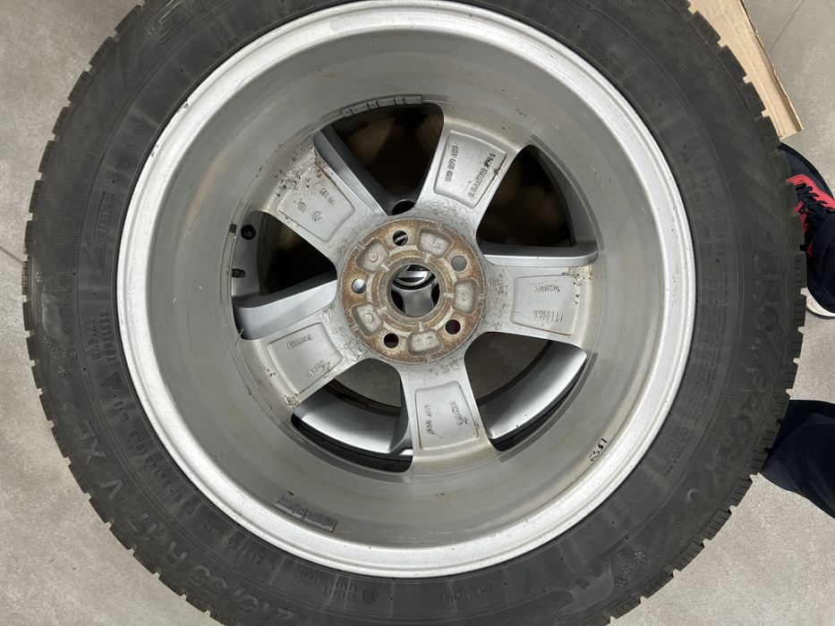 Диски оригінальні vw passat r17 5*112 et39 j6.5 dia57.1