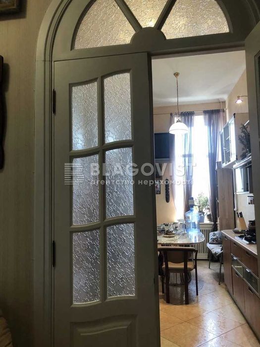 Продаж 2 кв Костьольна 7 Шевченковский р-н м Майдан Незалежності