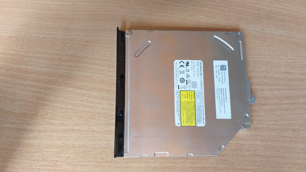 Привод ноутбучный DVD-RW Multy SATA 9 мм и 12 мм в отл. состоянии.