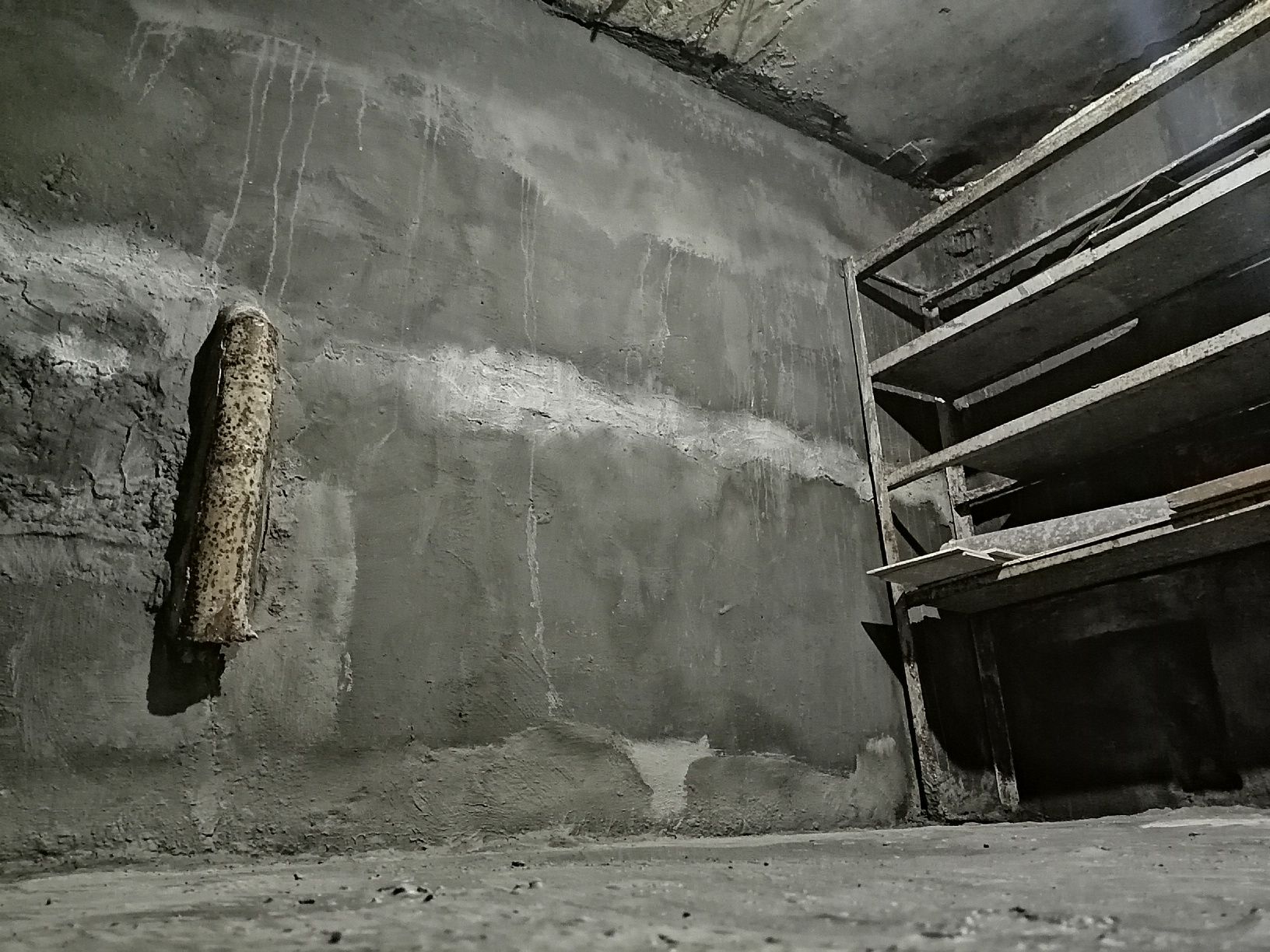 Локация для съемки в Киеве Бункер, подвал, погреб.