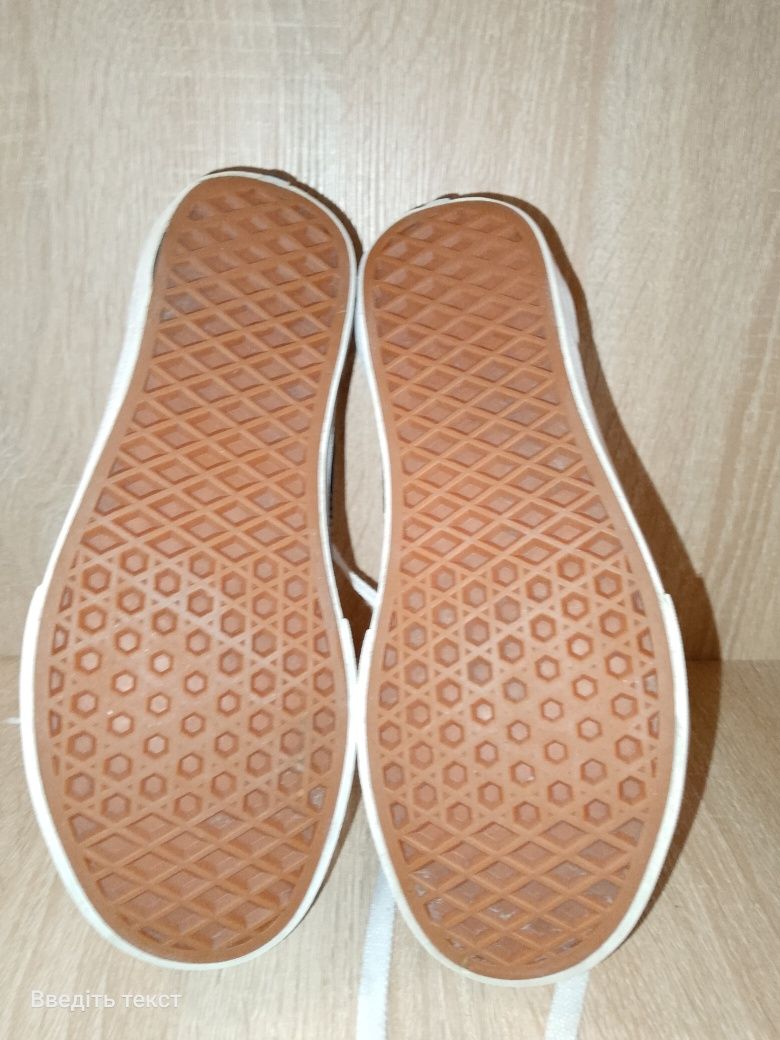 Продам кросівки Vans Б У