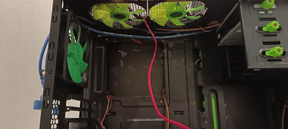 Корпус для пк з активним охолодженням