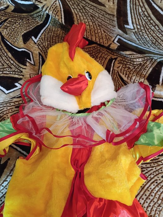 Распродаж. Новорічні та карнавальн дитячі і костюмы