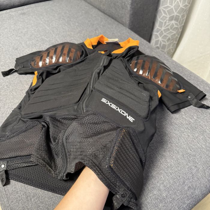 Захист черепаха верх SixSixOne 661 EVO Compression Jacket Short Sleeve