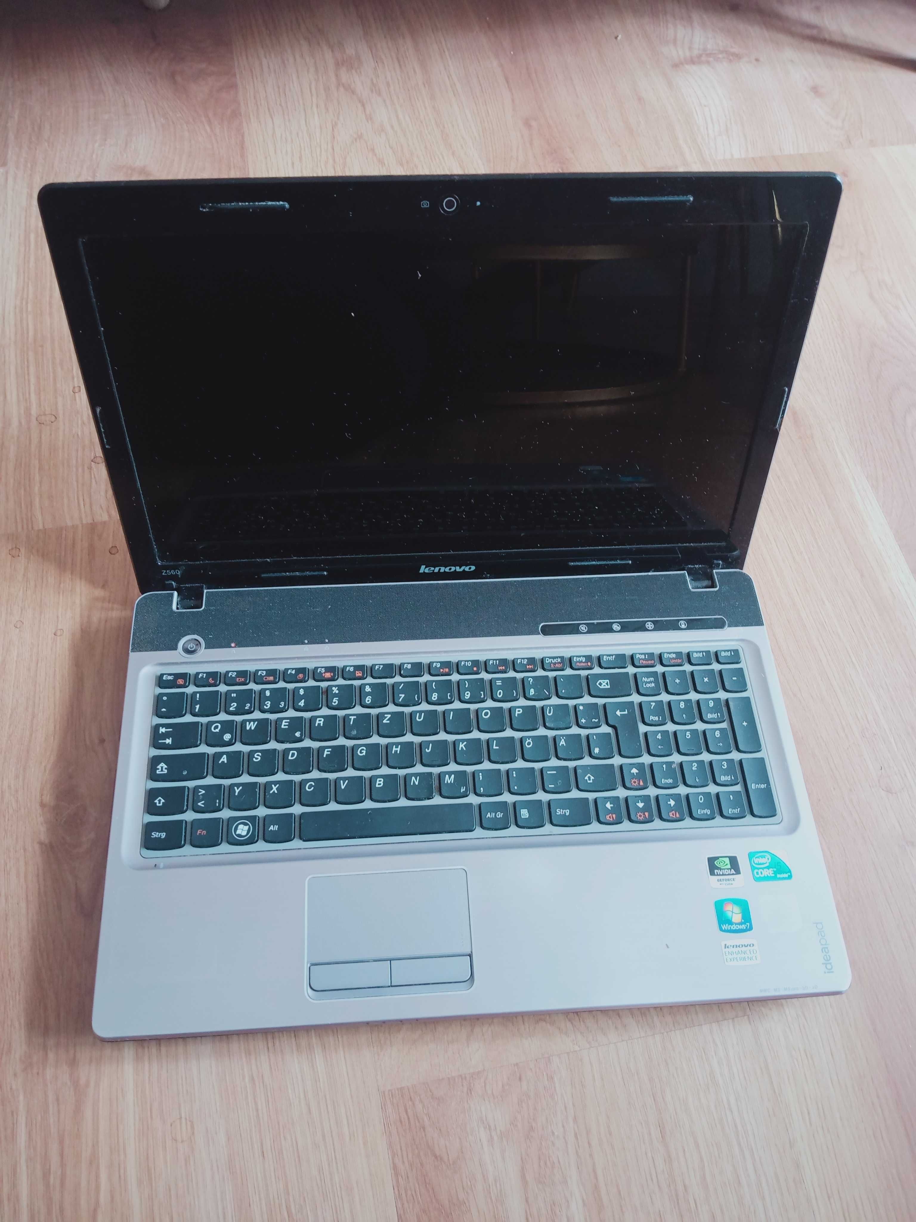 Lenovo Z560 Intel i3 2x 2,,40GHz  4GB RAM  SSD 120GB  GeForce