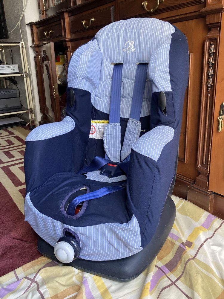 Cadeira Auto Bébé Confort Iseos