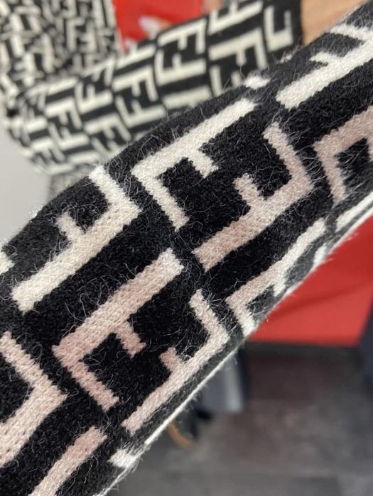 Гольф FENDI новий