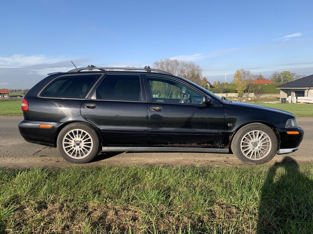 Volvo V40 kombi benzyna 2003