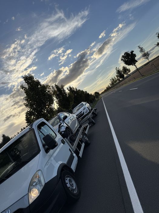 Autolaweta/ pomoc drogowa / holowanie / laweta