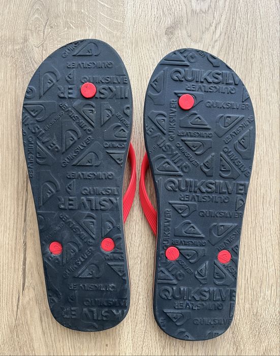 Japonki, klapki, laczki Quiksilver rozmiar 43/44 granatowe