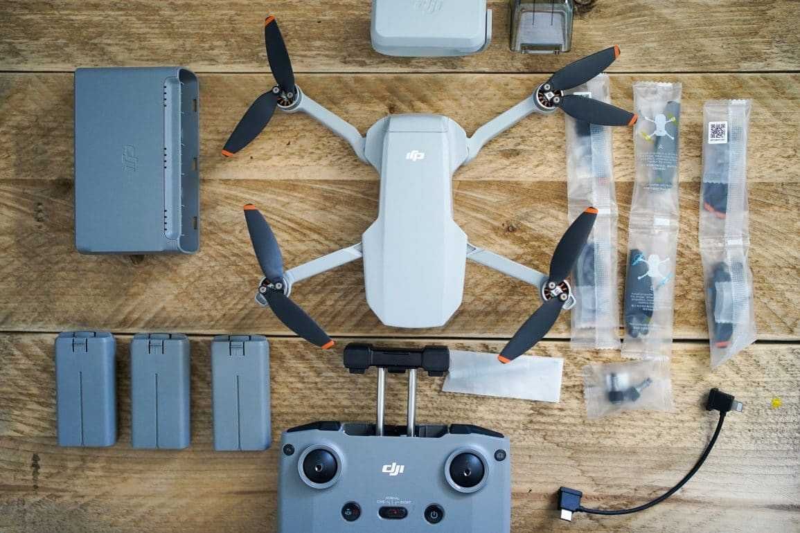 DJI MINI 2 SE Fly More Combo