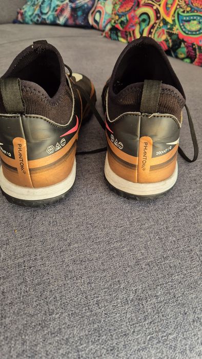 Buty piłkarskie Turfy nike r 36