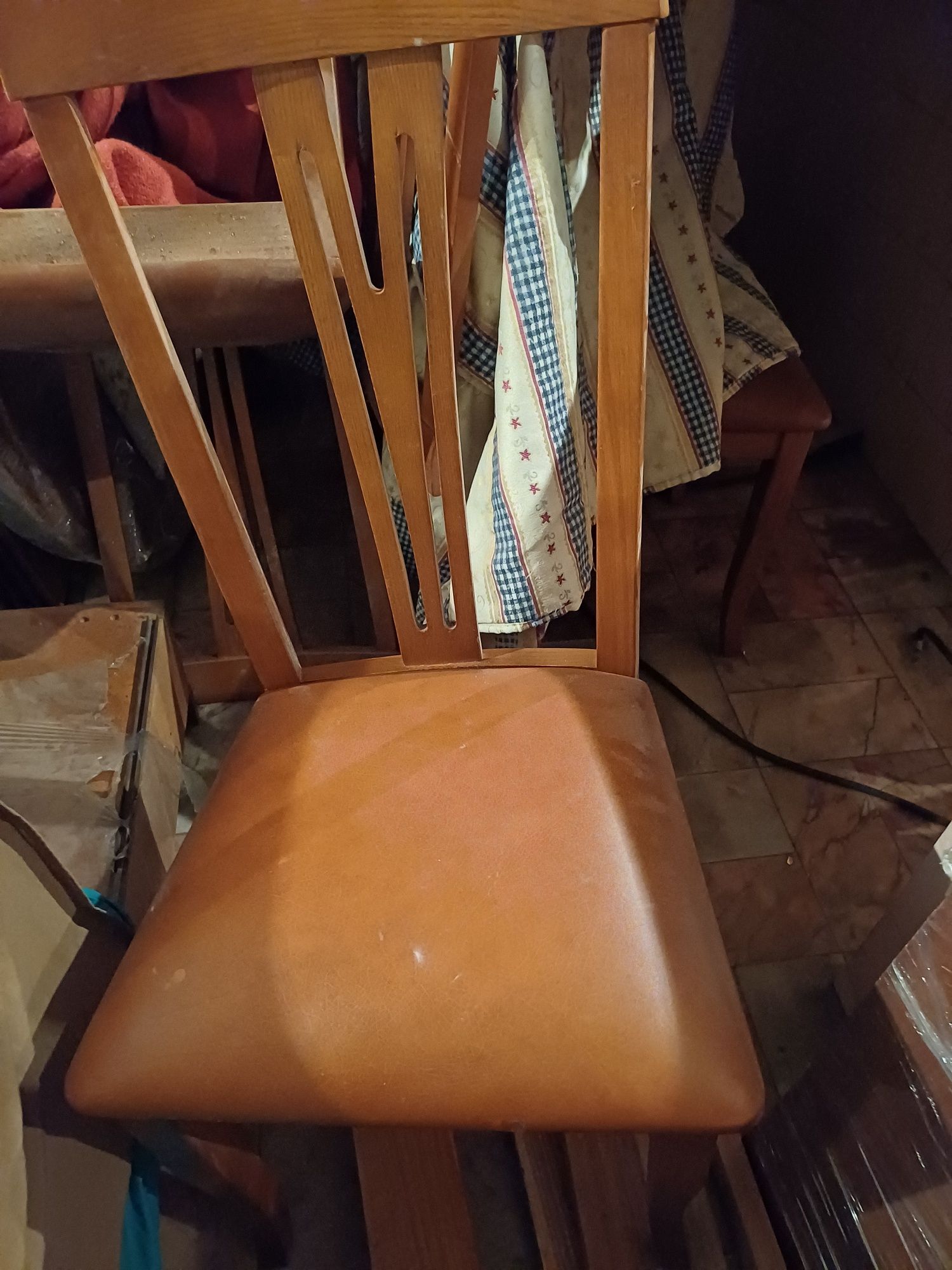 Vendo mobília de sala de jantar