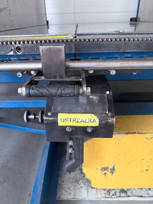 Maszyna do cięcia pianki poliuretanowej DZIERGWA