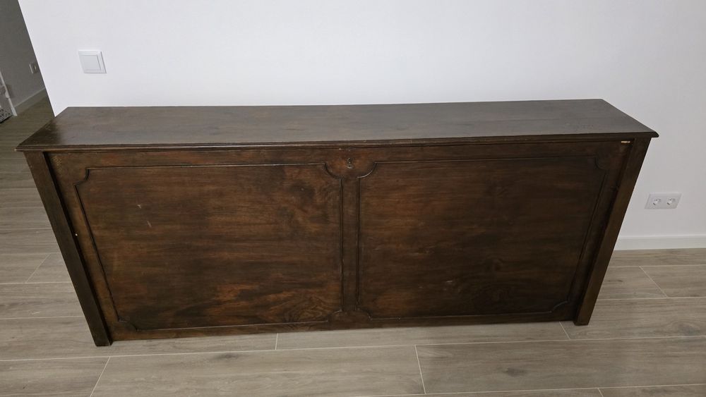 Aparador cama / movel cama / antigo. Faço entrega ao domicílio