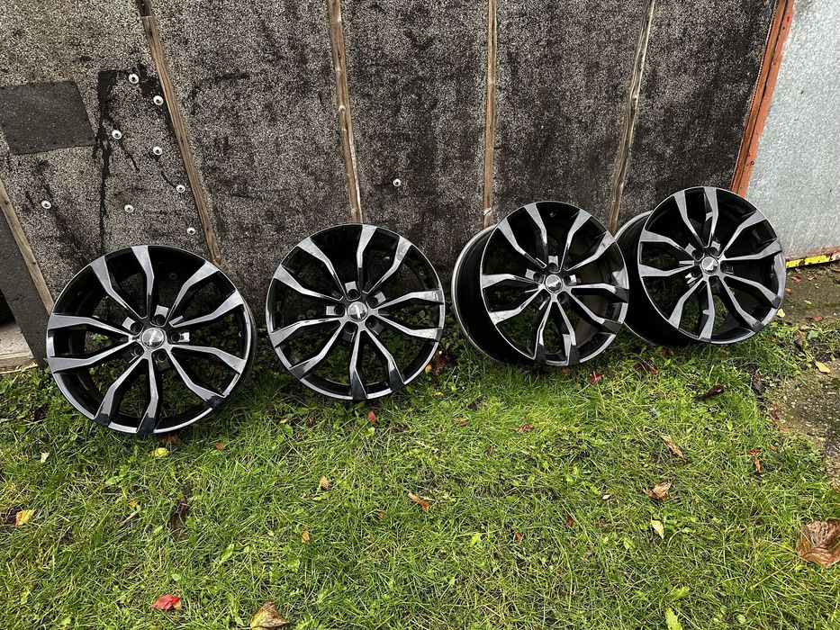 Felgi aluminiowe Autec UTECA 19 cali  5x108 ET45