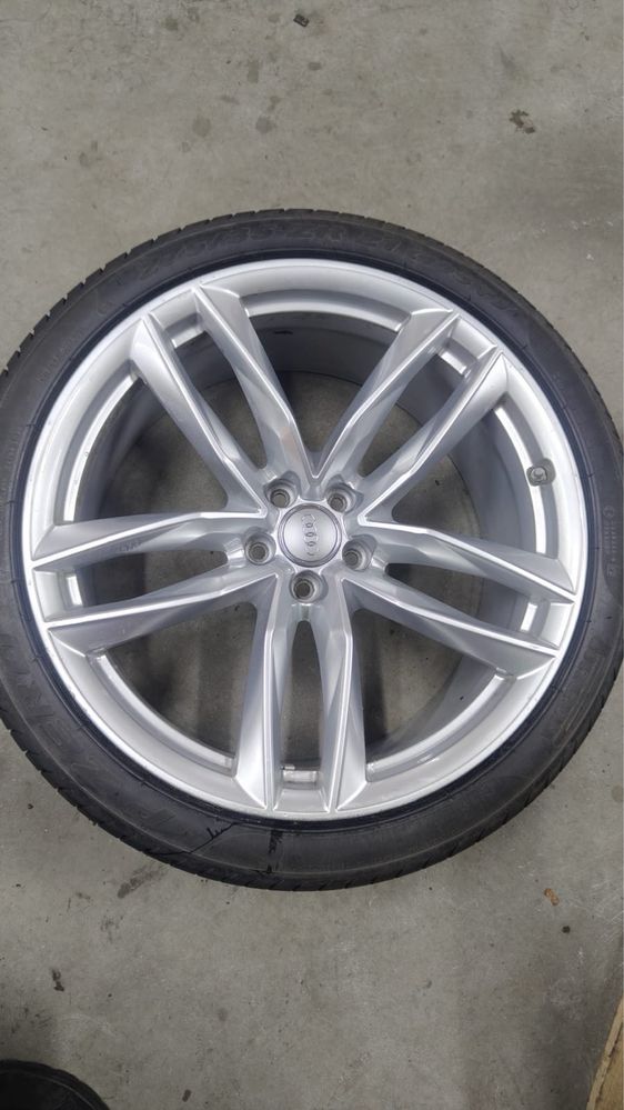 Audi Q7, Q5, A8,A7,A6 Koła super stan 273/35/21