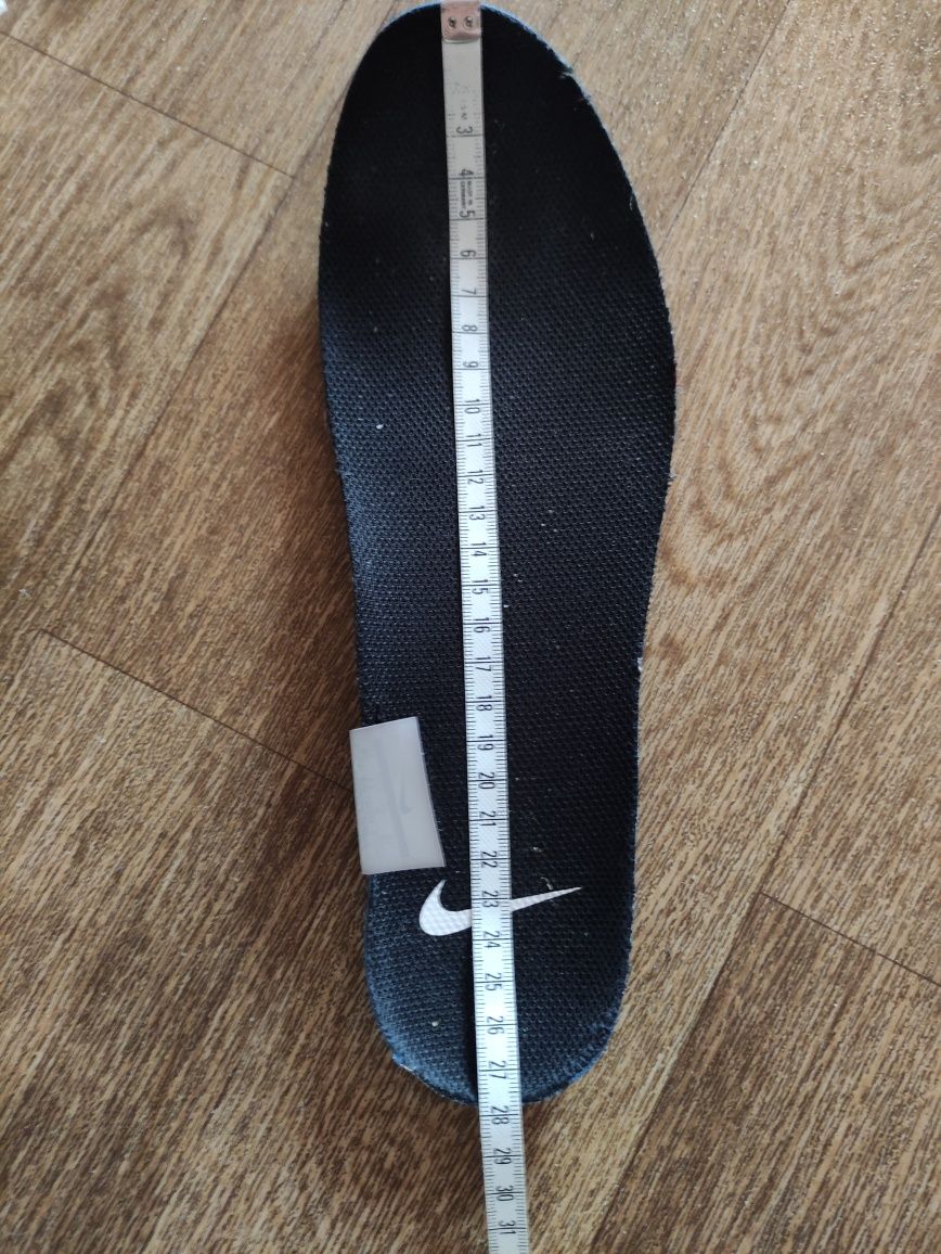 Кроссовки Nike Epic  Flyknit 44  размер