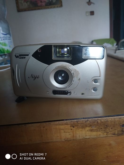 Фотоаппарат японский плёночный  Wizen Niji