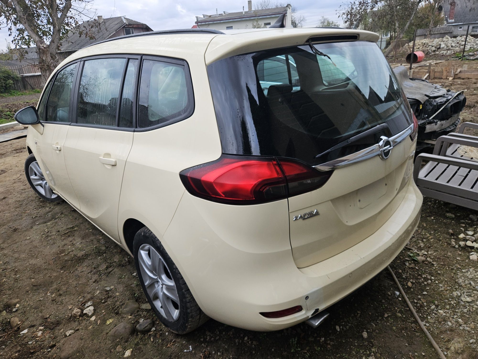 Опель Зафіра Ц Бампер Капот Крило Фара Стоп Решітка Скло Opel Zafira C
