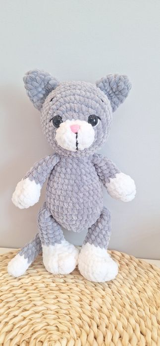 Pluszowa maskotka kotek