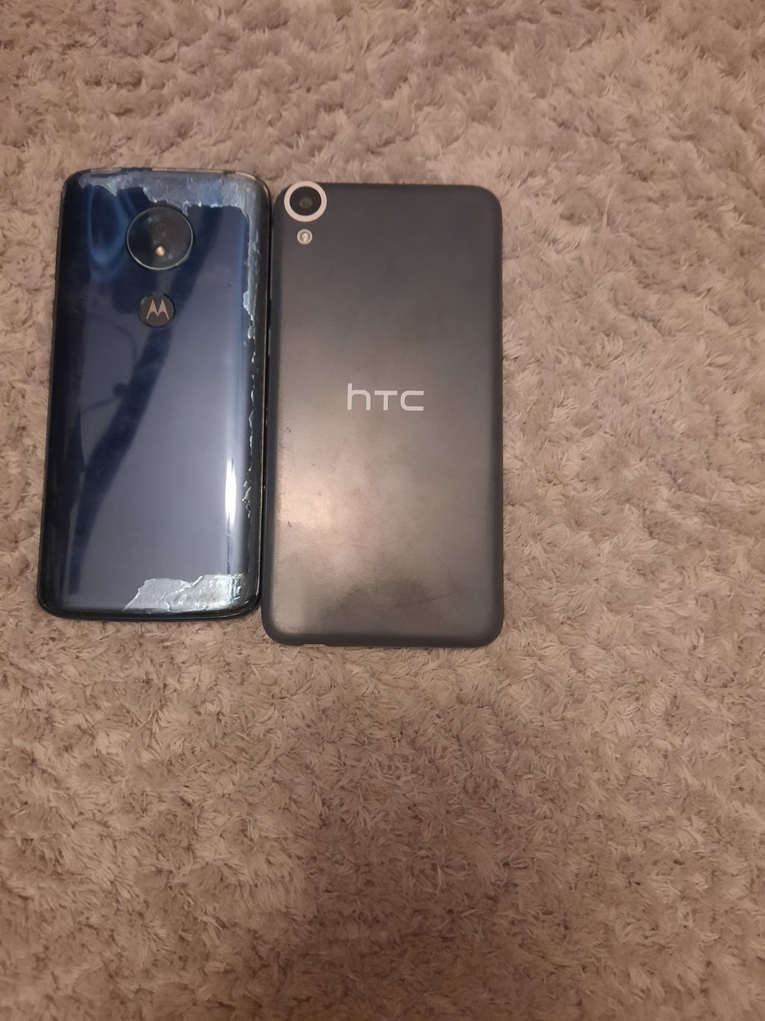 Motorola i HTC telefon