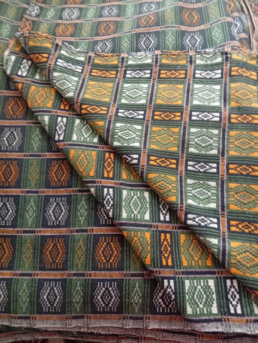 Продам скатертини радюжки нові