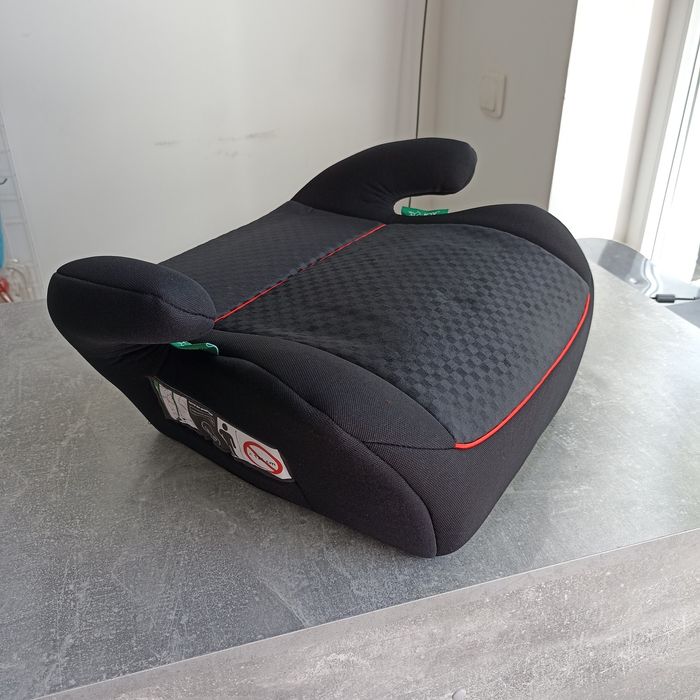 Автокрісла бустери. Нові.