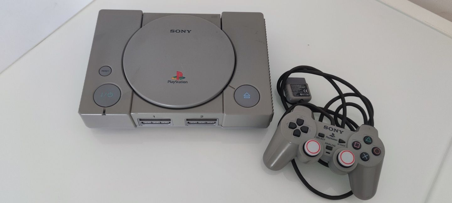 PlayStation 1 - PS1 - Com 1 comando original