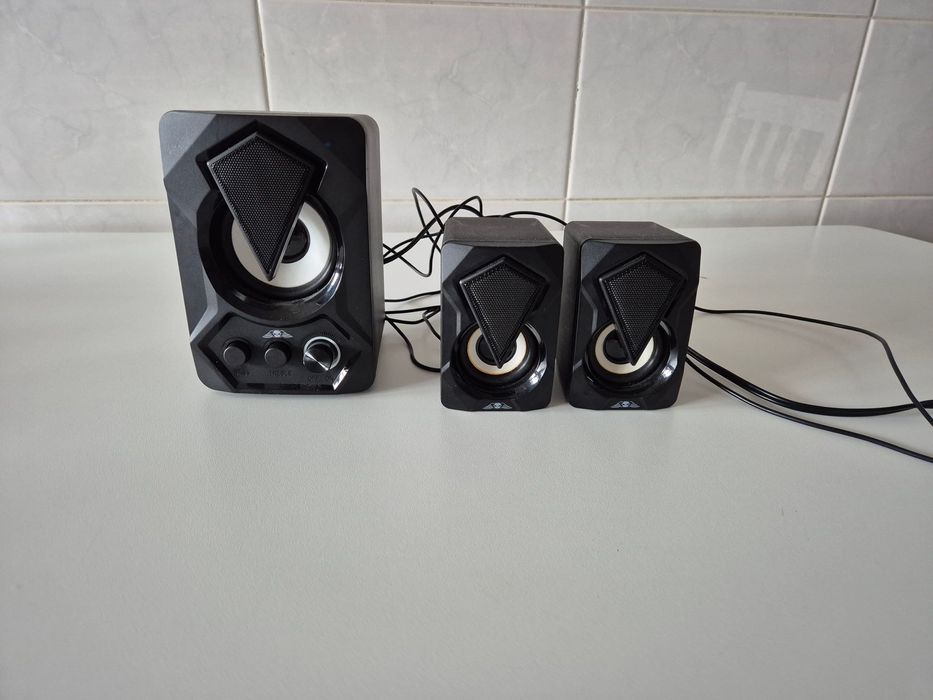 Novo - Colunas de som