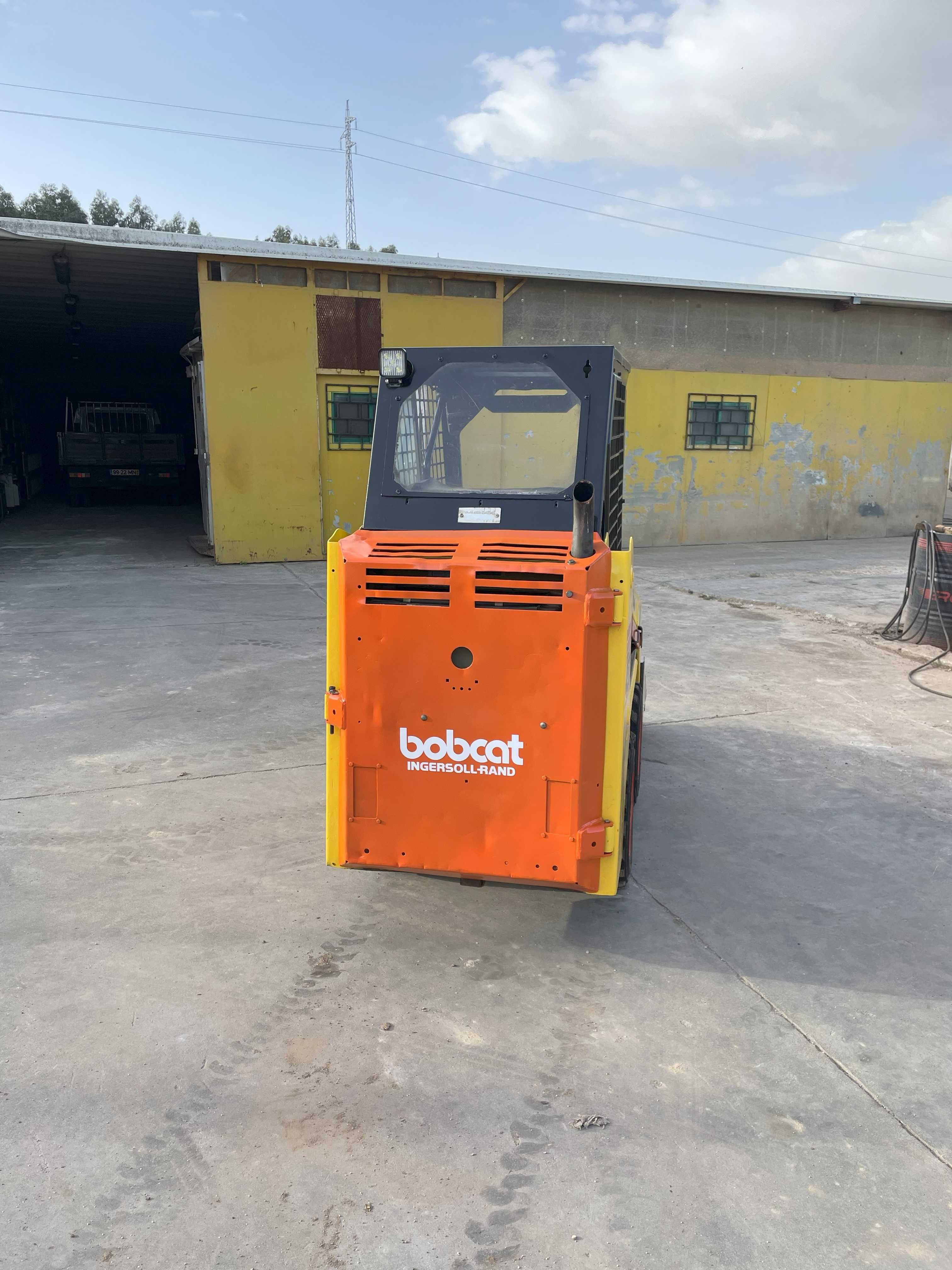 Mini pa Carregadora Bobcat 453