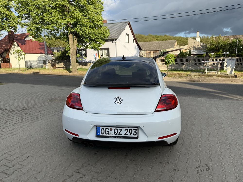 Volkswagen Beetle 1.4 Turbo 160km Biala perla nawigacja szyberdach