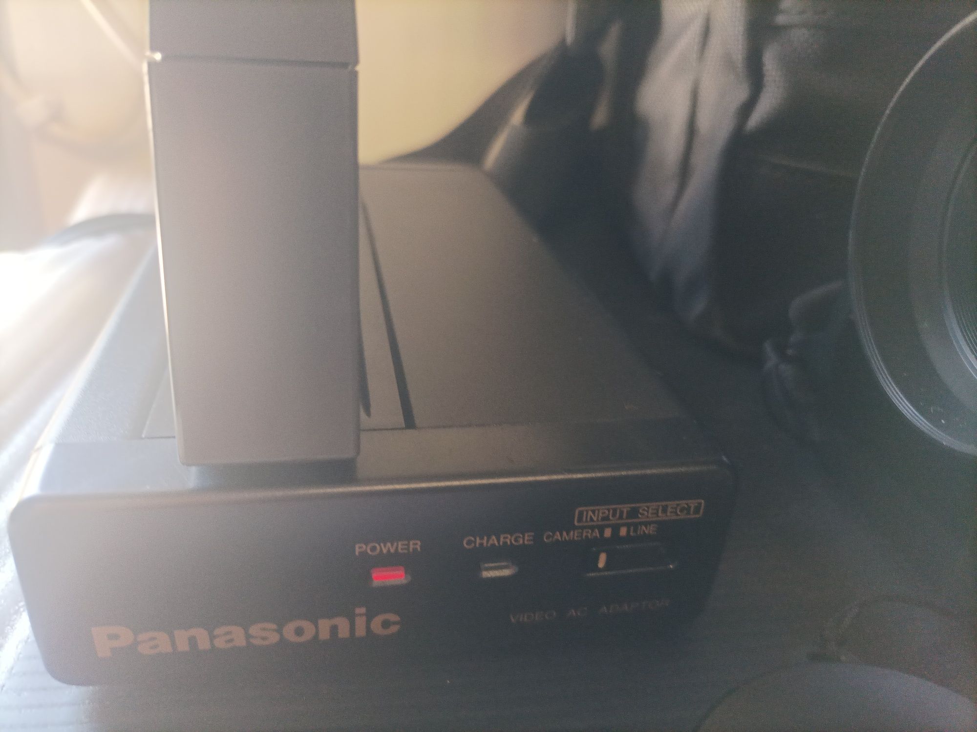 Panasonic Autofocus Omnimovie VHS AF X6 CCD