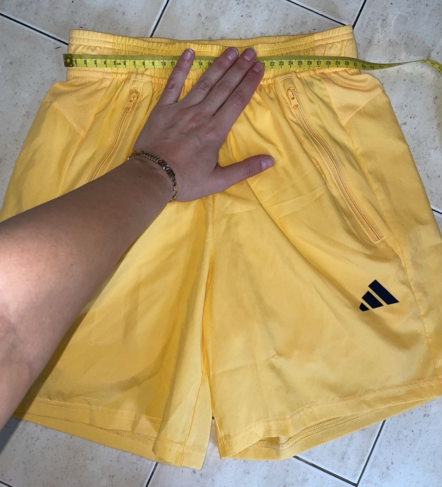 Спортивные шорты футбольные Adidas 152-158