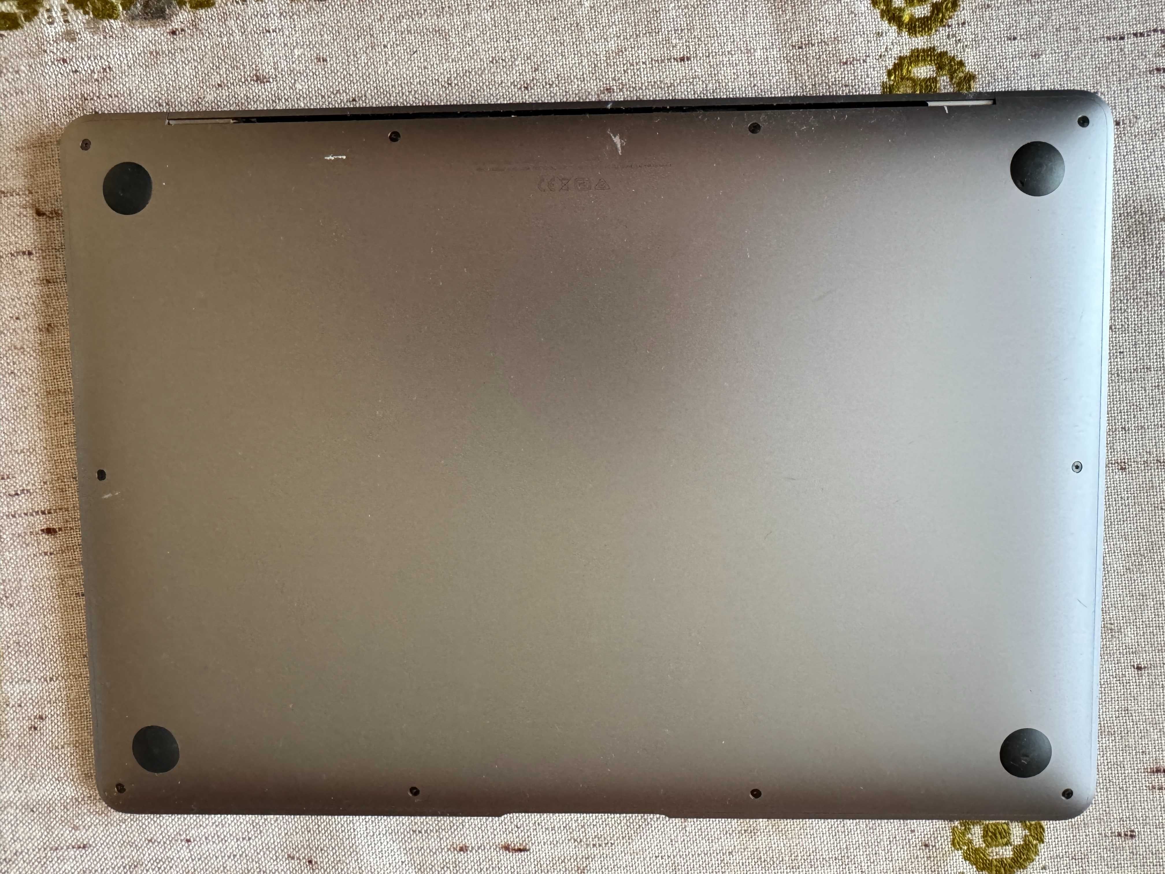 Макбук MacBook Air M1 2020 Space Gray A2337 на запчастини iCloud