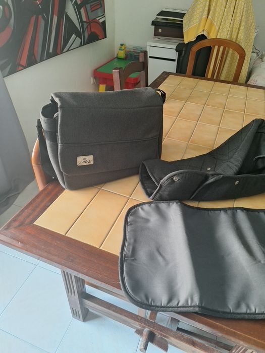 Carrinho, ovo e mala