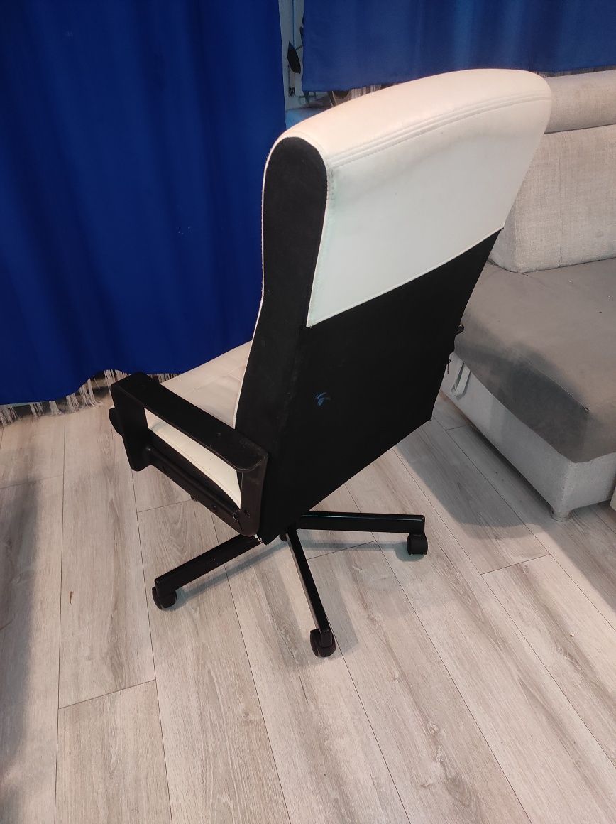 Fotel biurowy biały Ikea