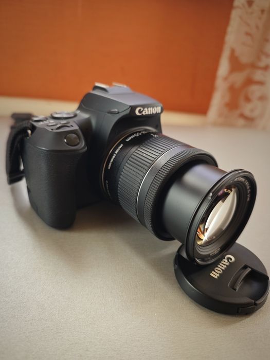 Фотоапарат CANON EOS 250D 18-55 IS STM