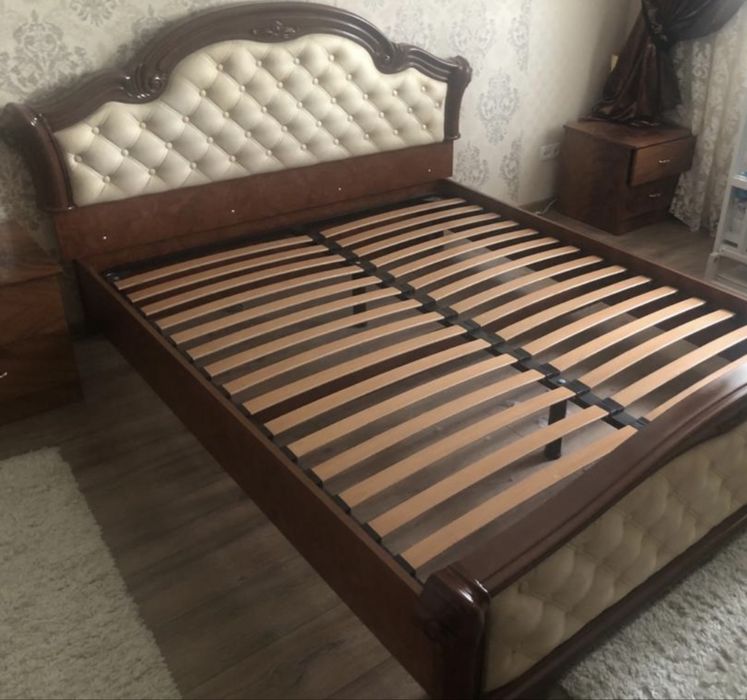 Продам ліжко з матрасом і ламелями