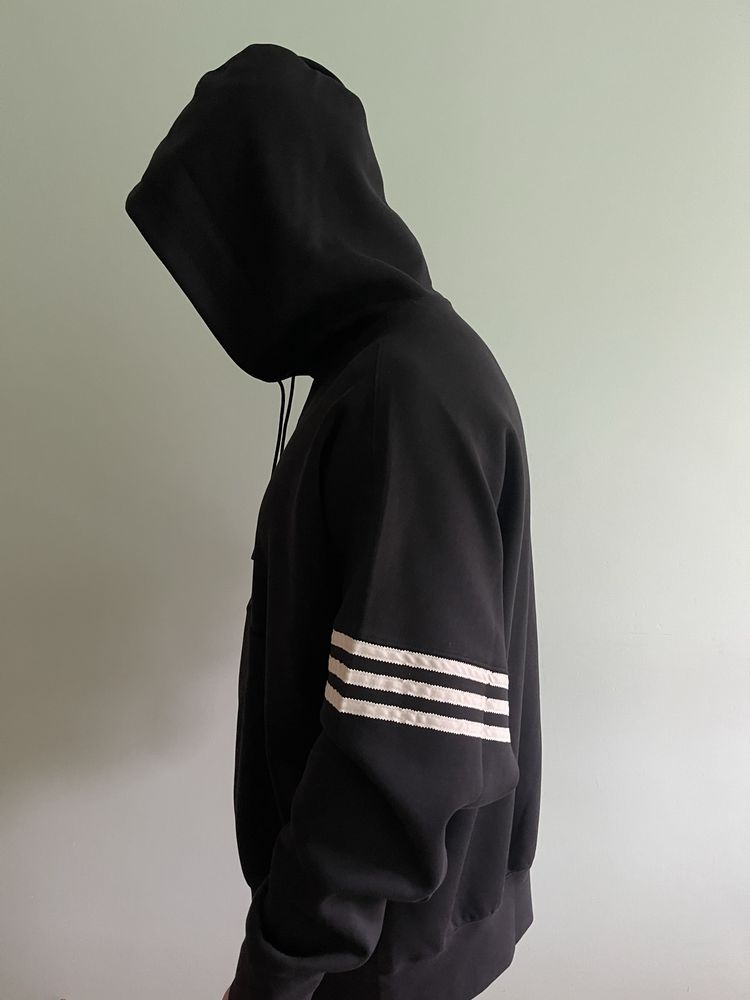 Продам худі Adidas