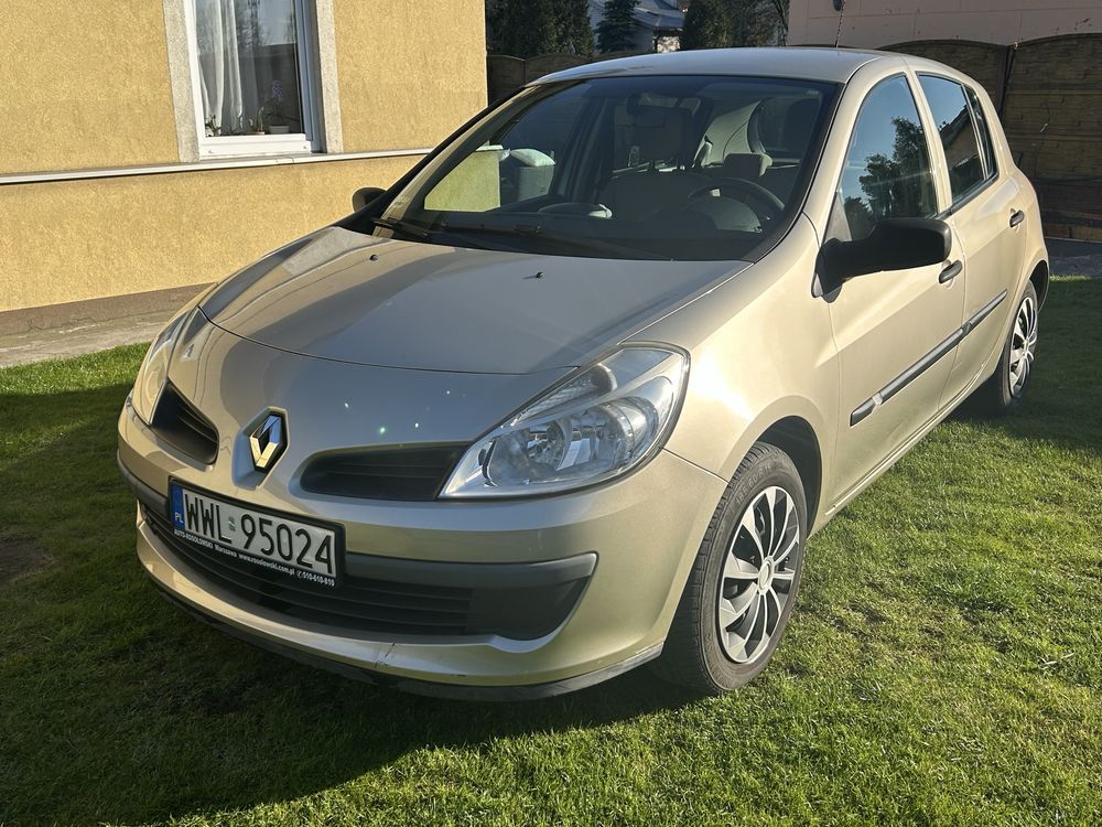 Samochod osobowy  Renault Clio  3