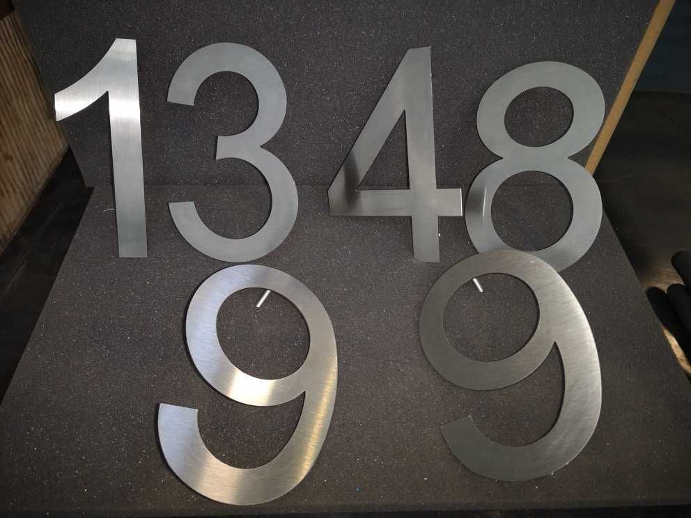 Números de porta em metal - Inox e Pintados