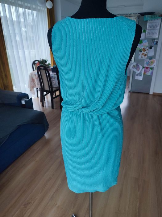 Sukienka w rozmiarze M Guess