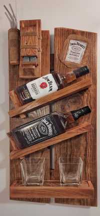 Drewniany stojak na whisky